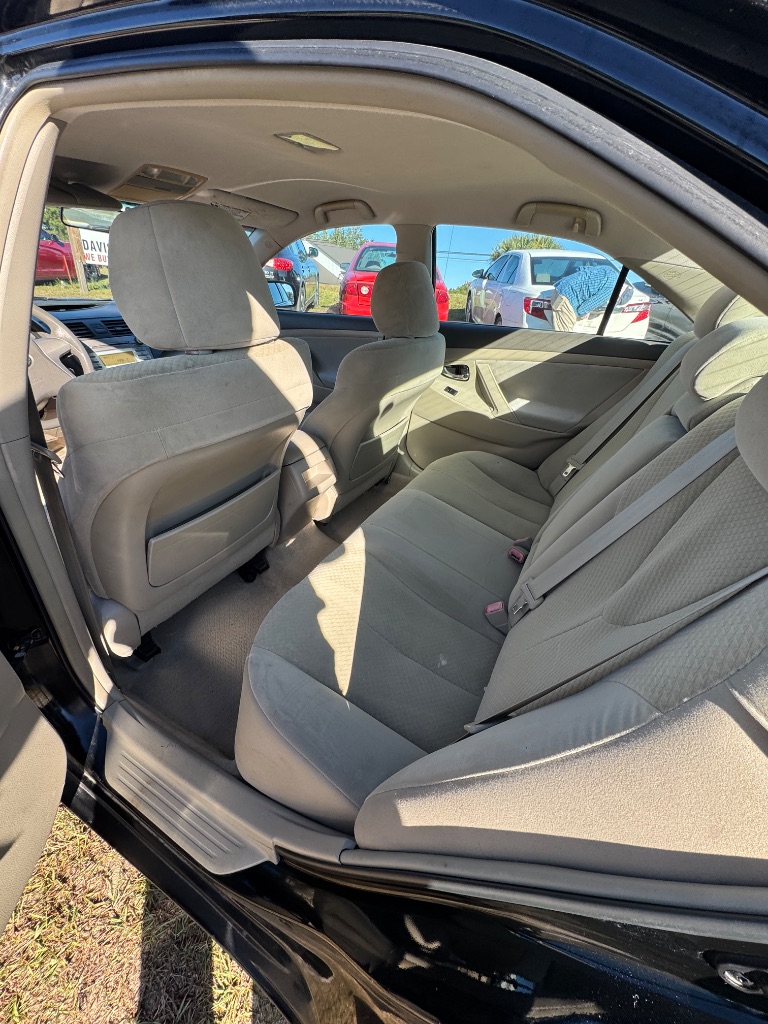 2009 Toyota Camry XLE - Photo 8