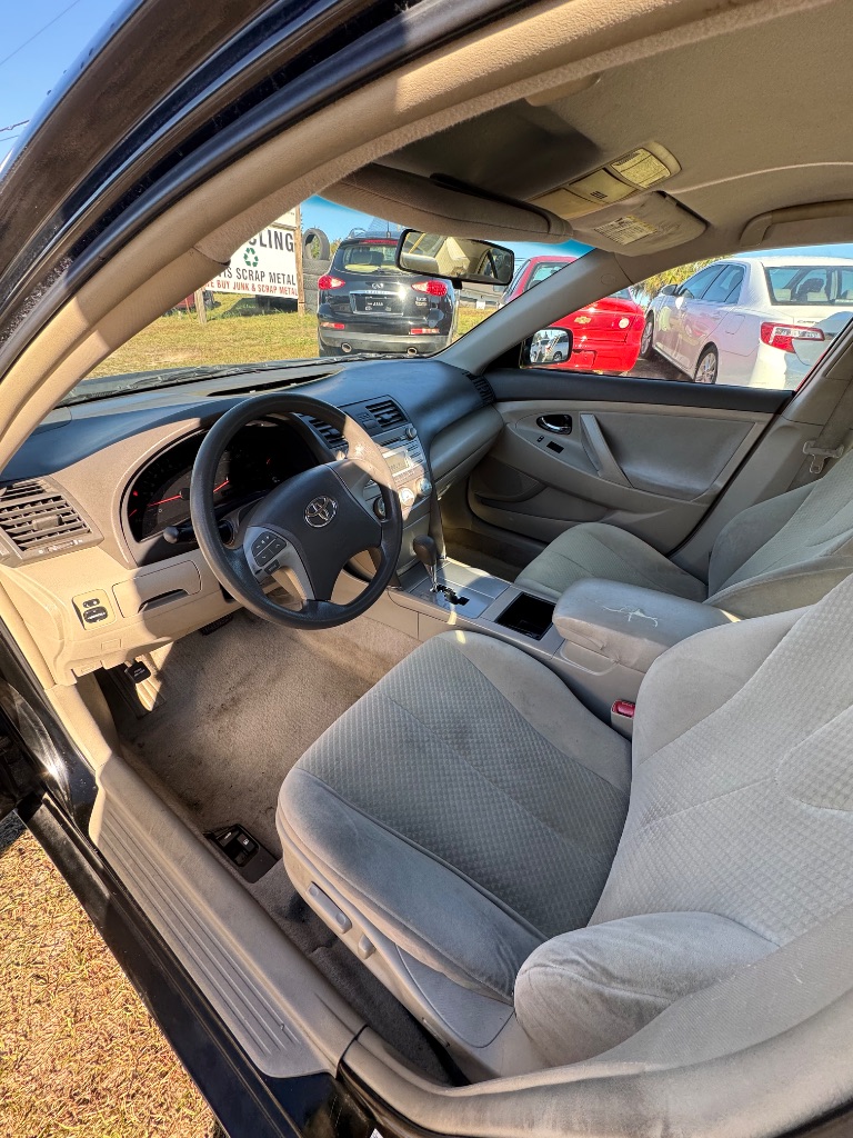 2009 Toyota Camry XLE - Photo 6